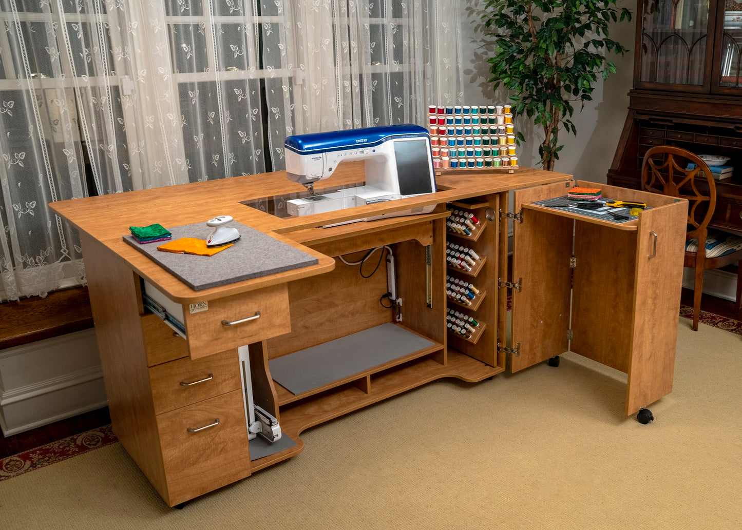 Horn 8479 Tall Combo Sewing / Quilting Cabinet