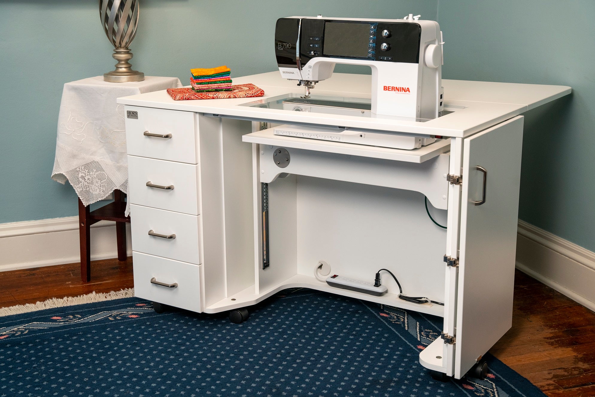 Horn Model 5400 Sewing Cabinet with Electric Lift – She Sewing Tables